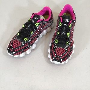 Brooks Neuro Nightlife Running Shoes Women’s 7